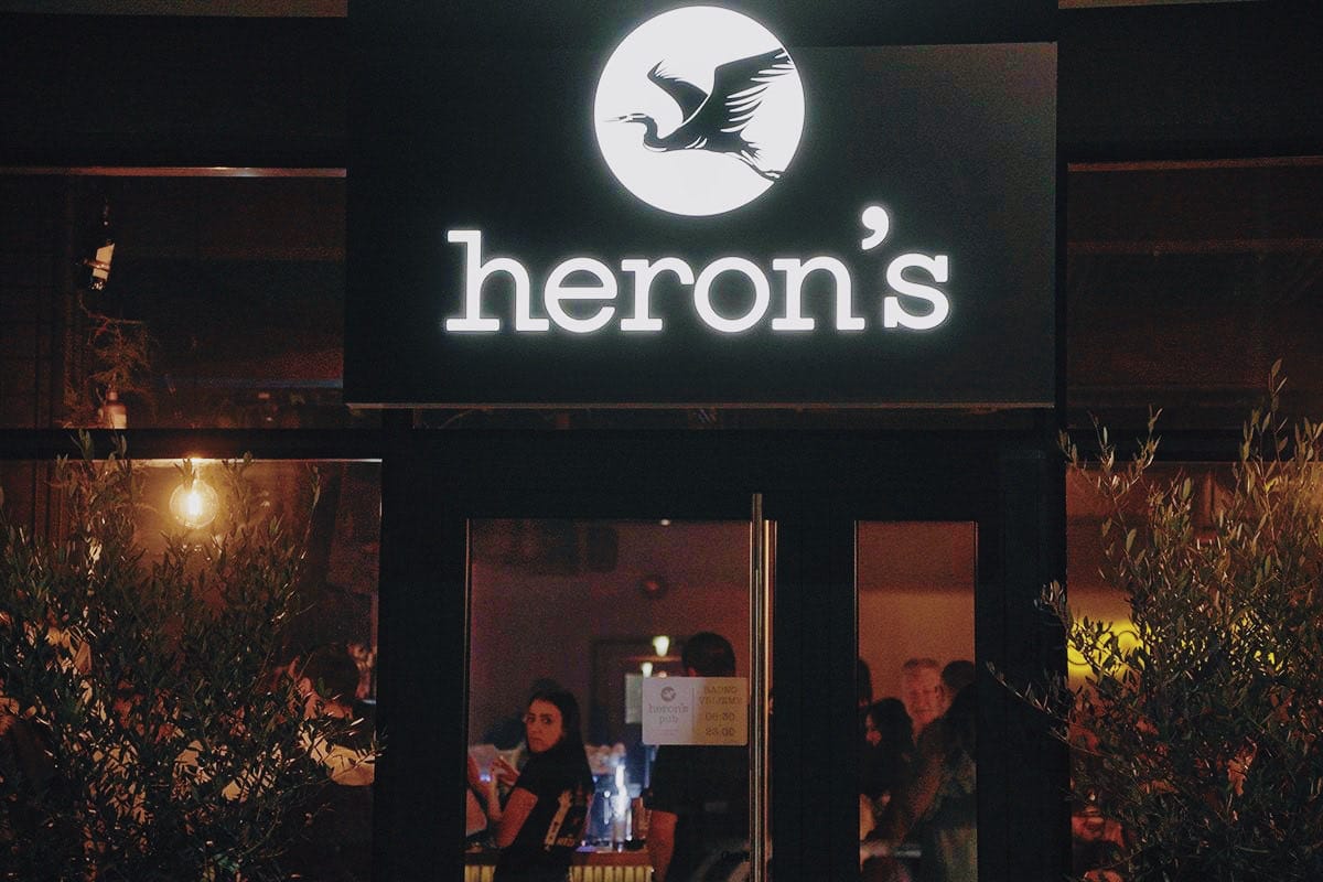 Heron's pub