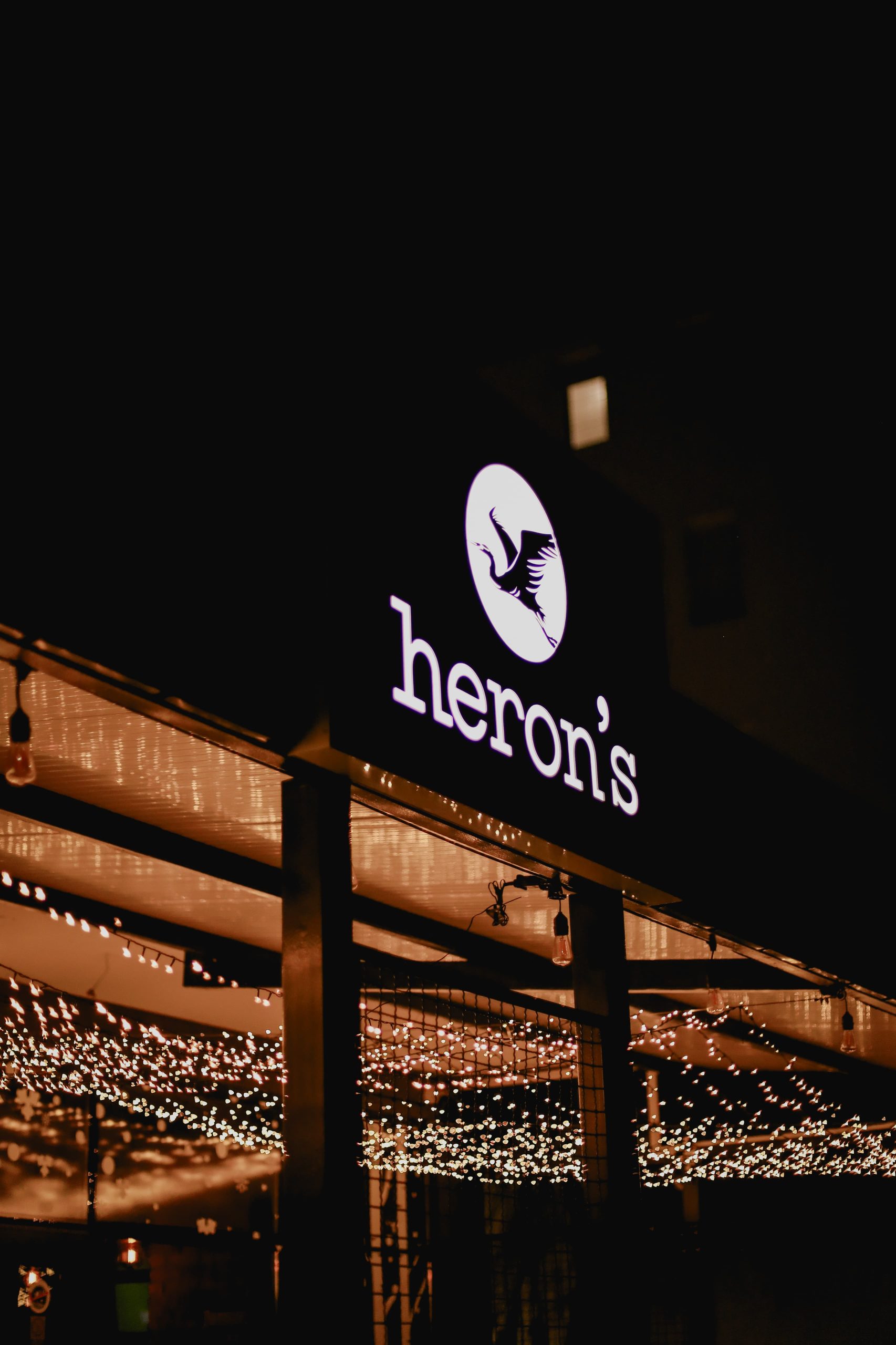 Heron's pub