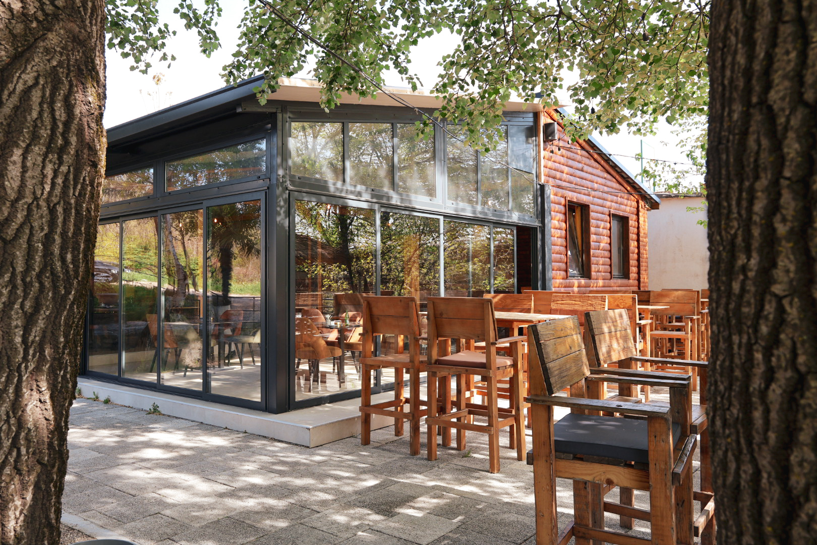 Madera Bar